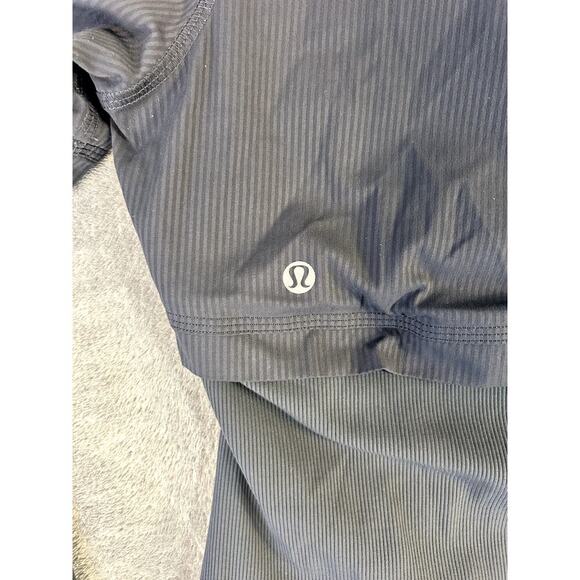 Lululemon Women’s Reversible Lightweight Running Jacket Gray Size 8 - Picture 8 of 9
